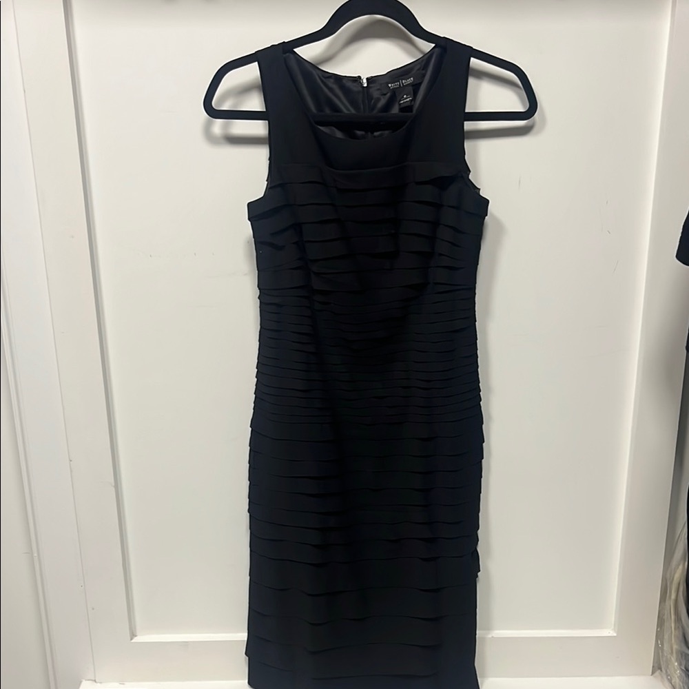 Elegant Black Sleeveless Dress